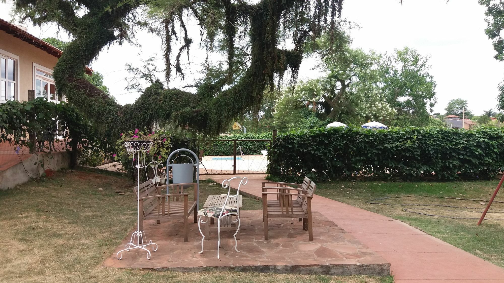 The Garden Hotel Бонито Екстериор снимка