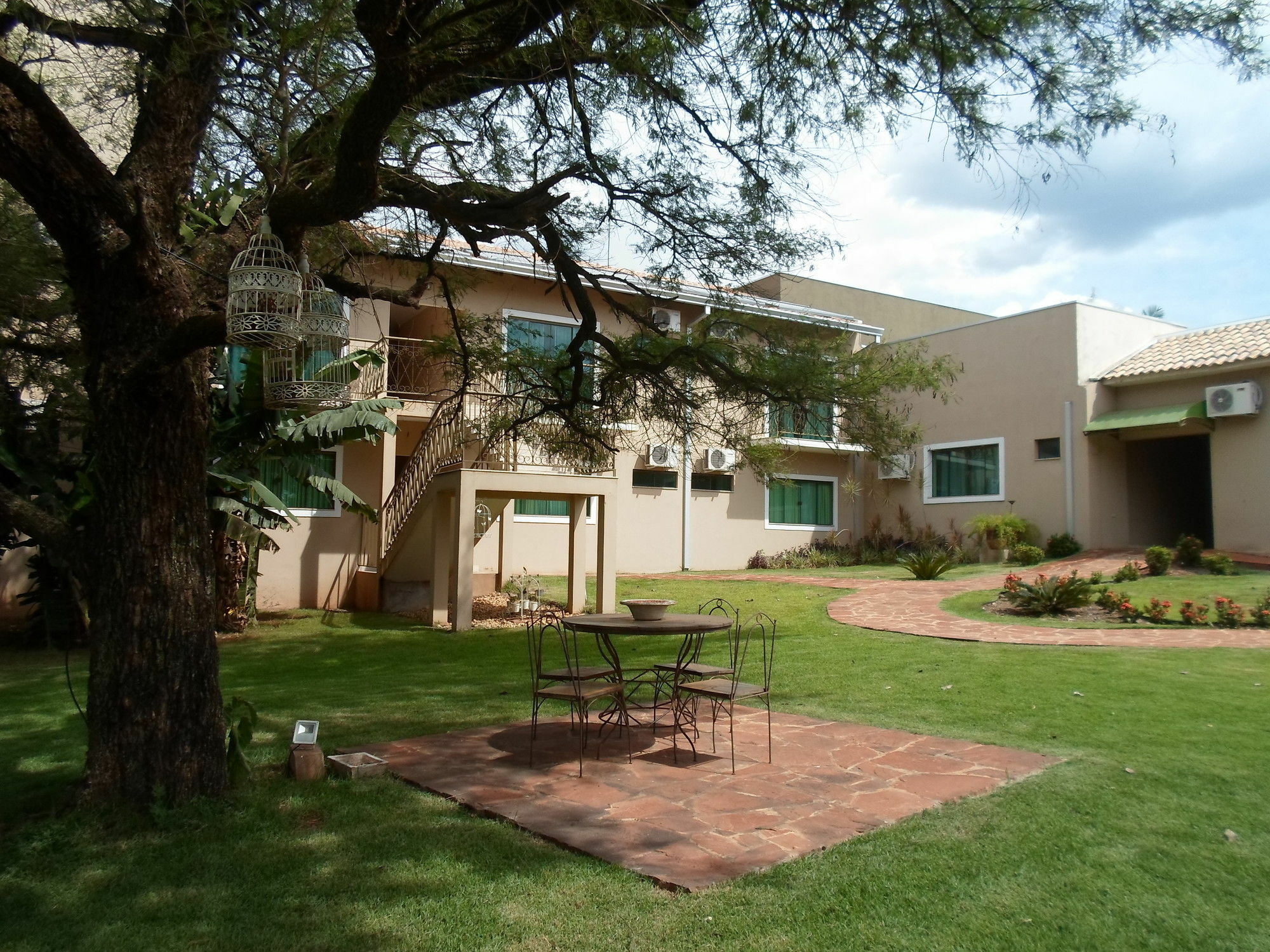 The Garden Hotel Бонито Екстериор снимка