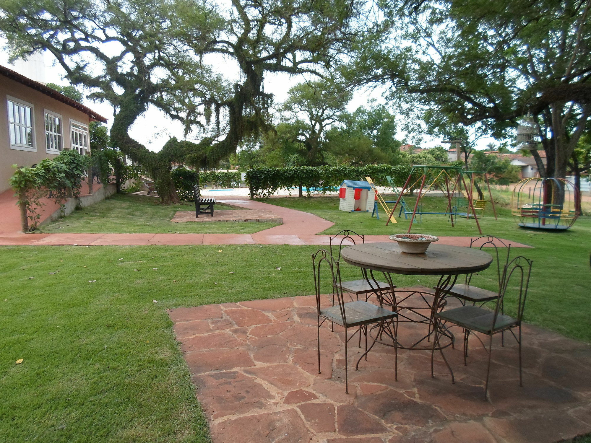 The Garden Hotel Бонито Екстериор снимка